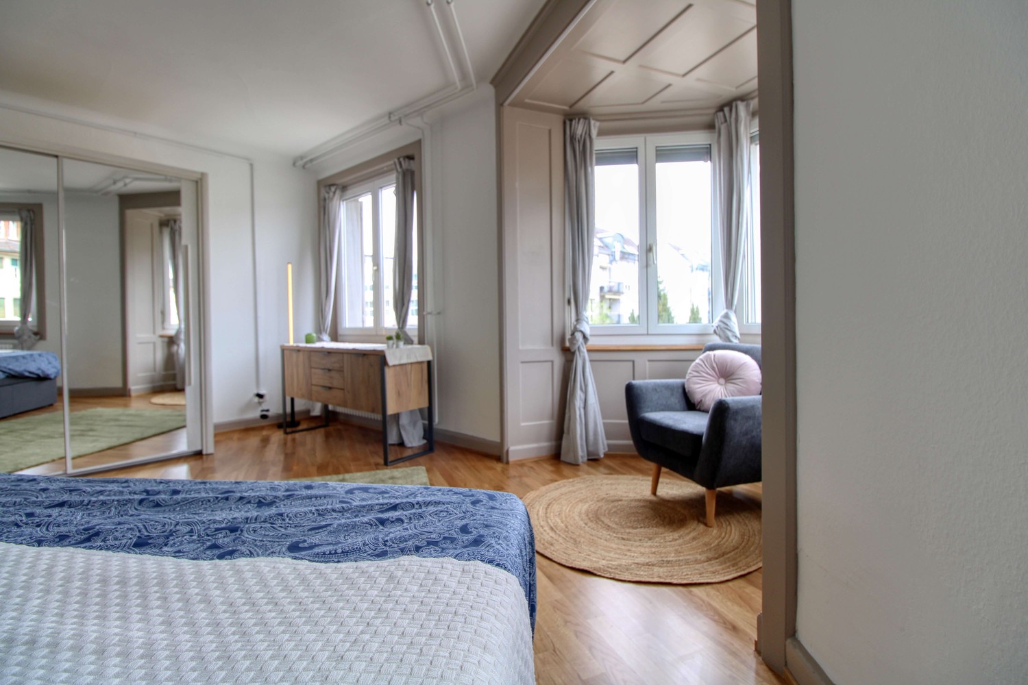 1 room single room