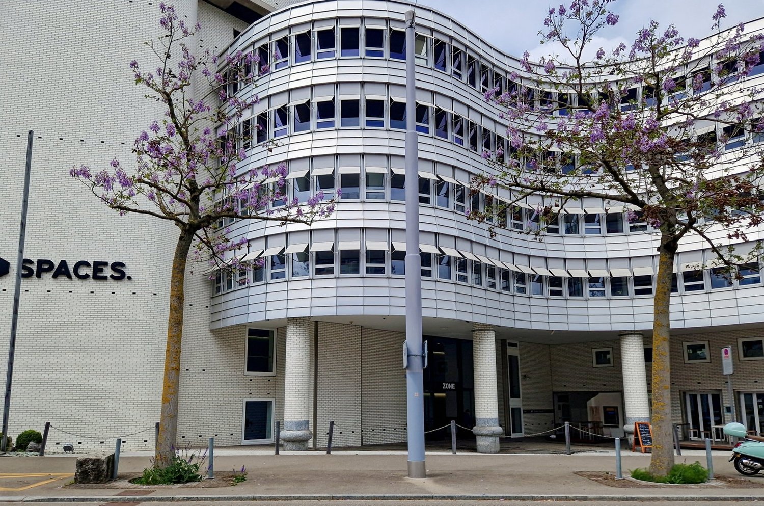 150m² office