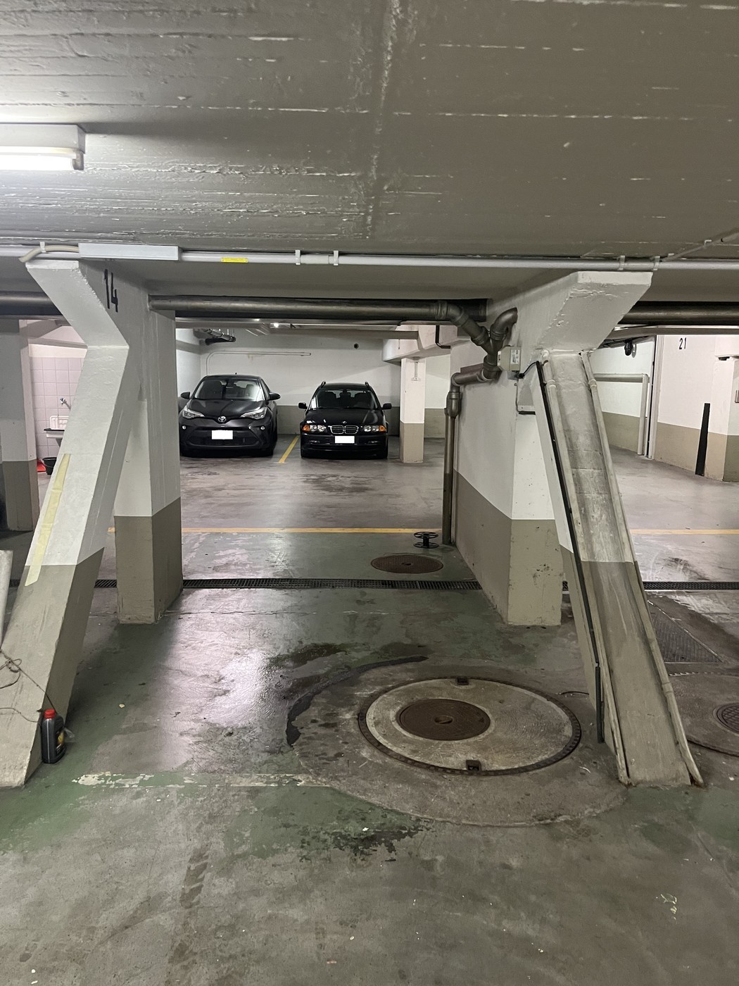 Underground slot