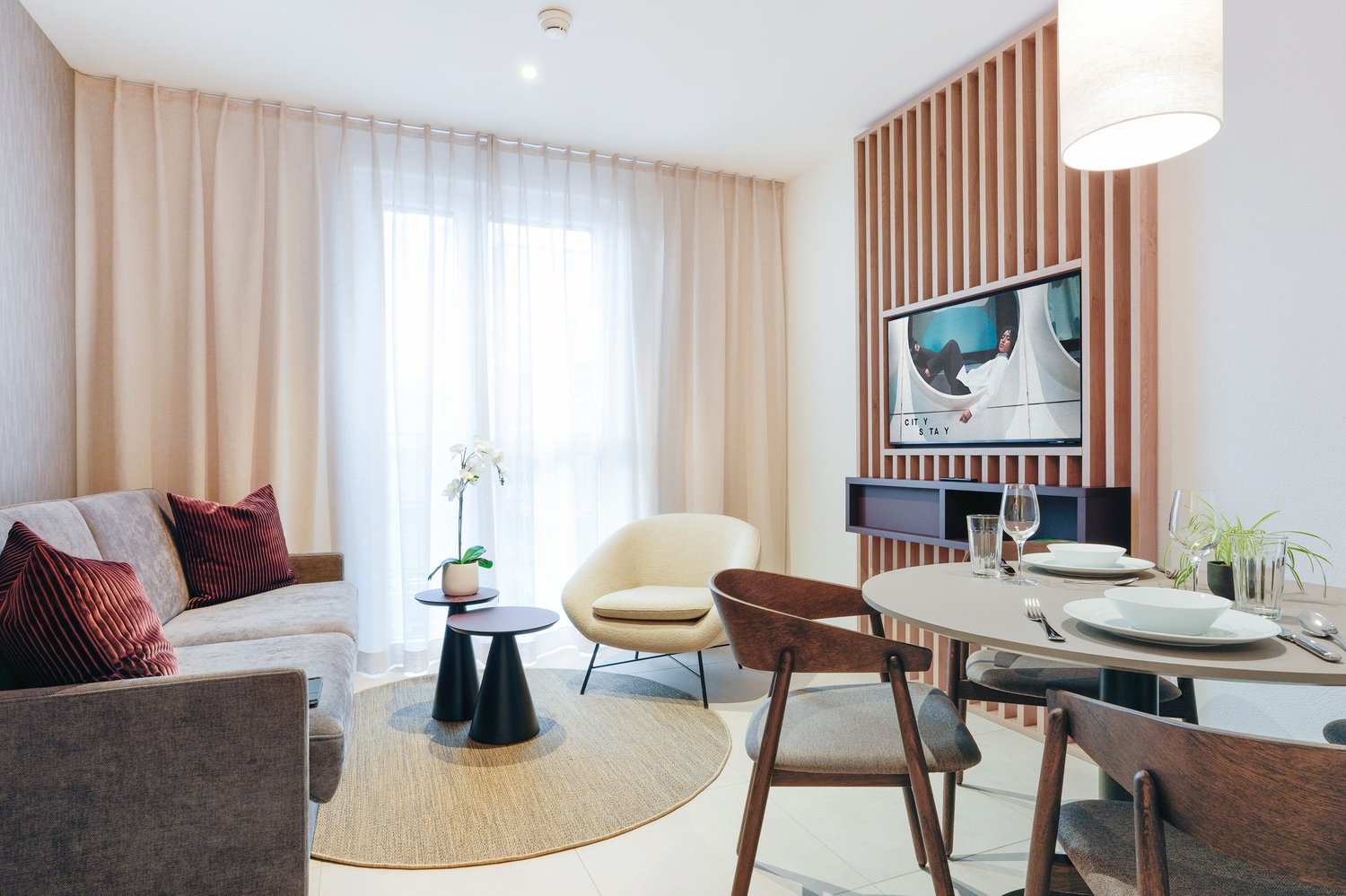2 rooms furnished flat