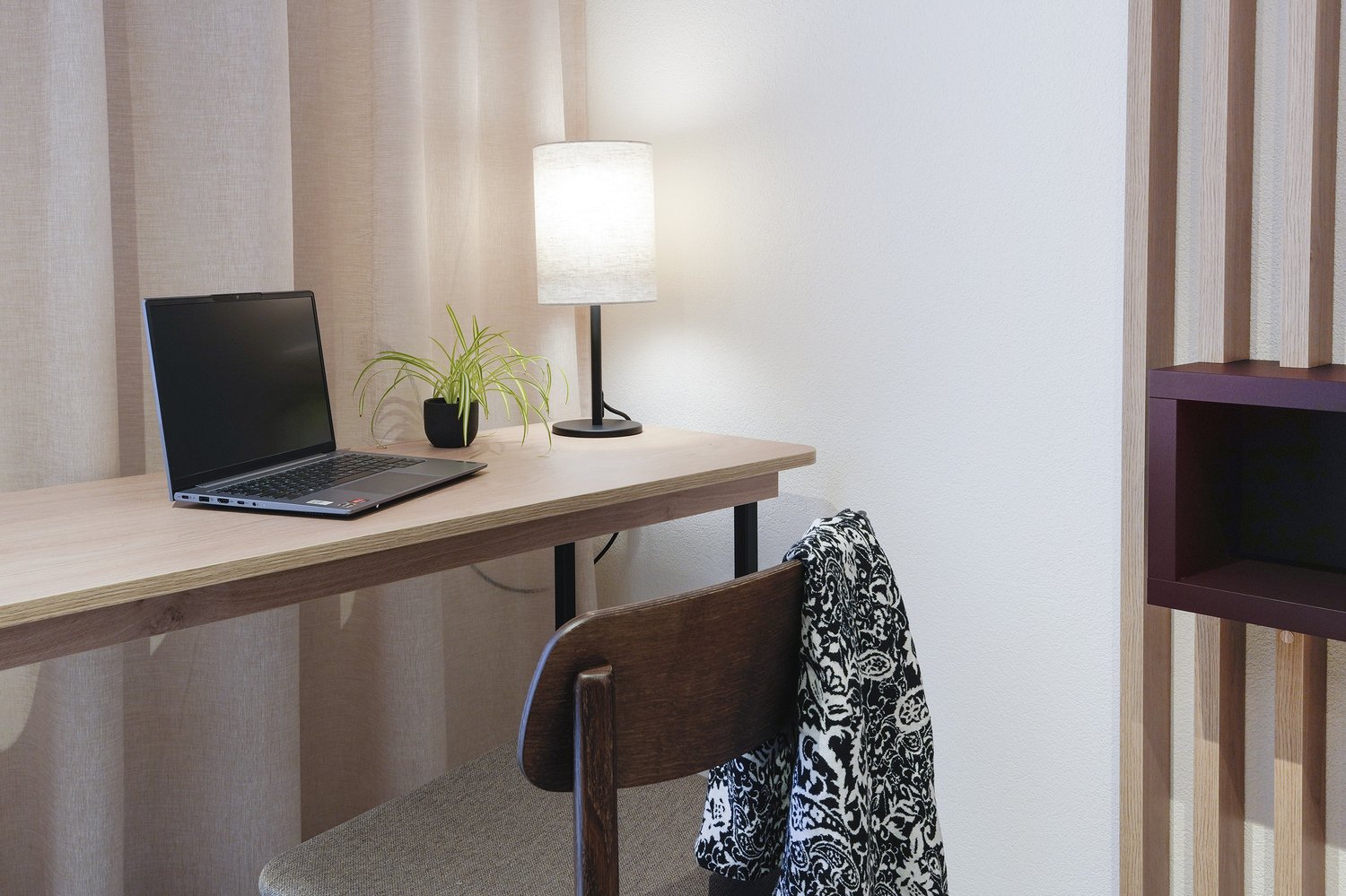 2 rooms furnished flat