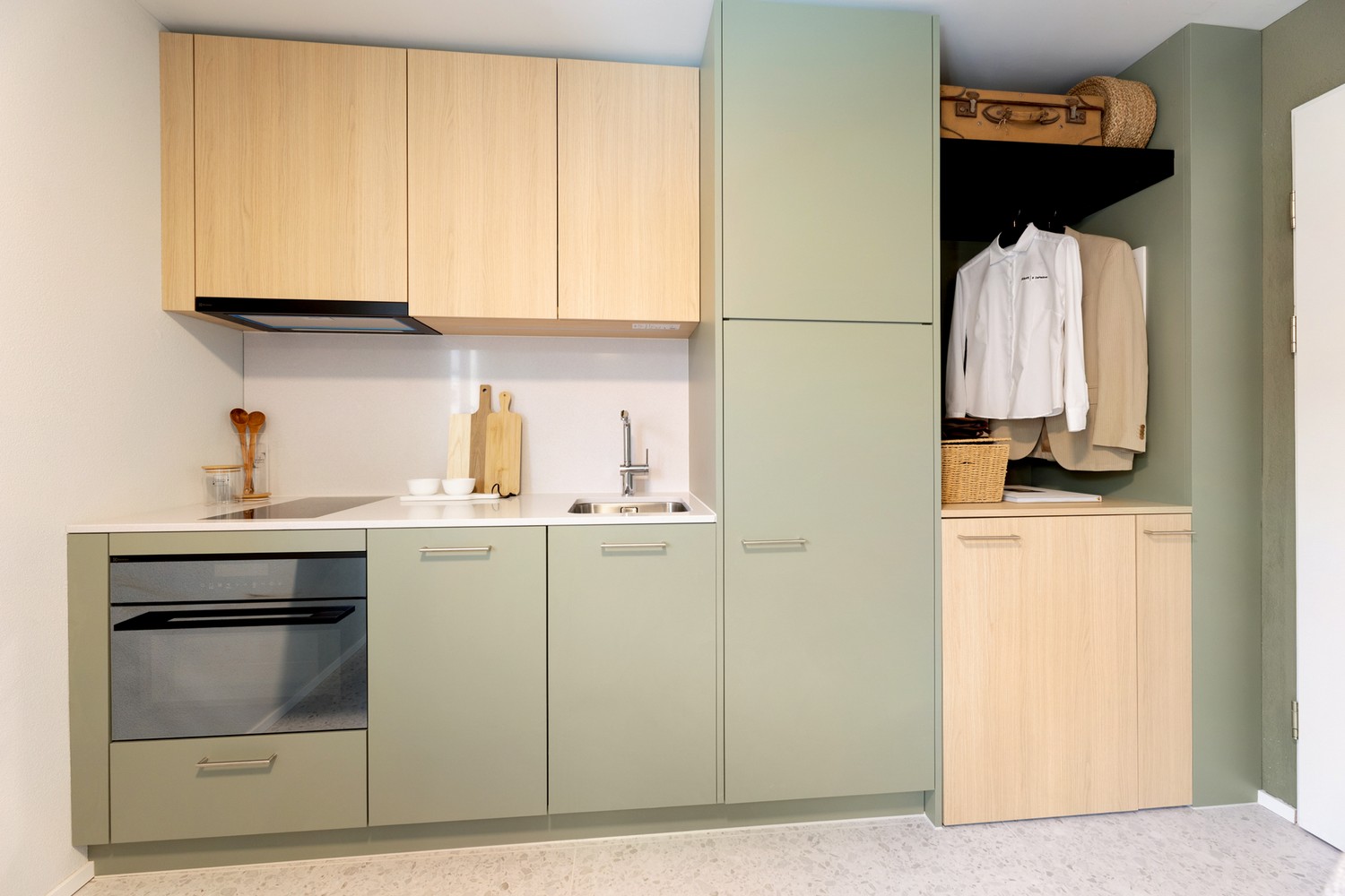 2 rooms furnished flat