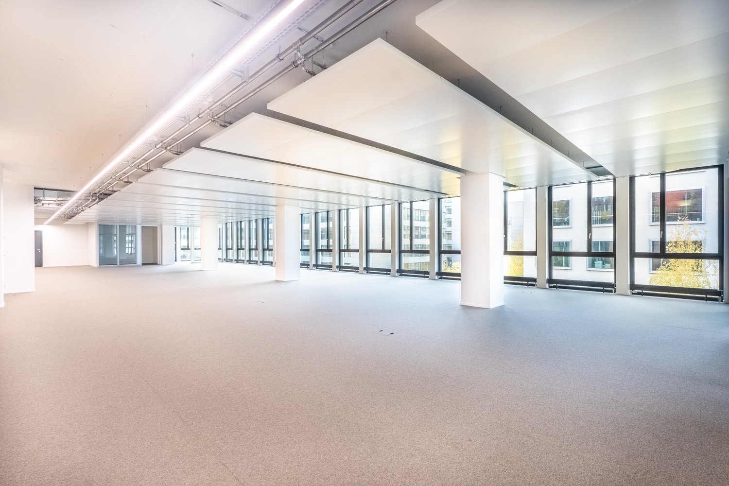 4000m² office