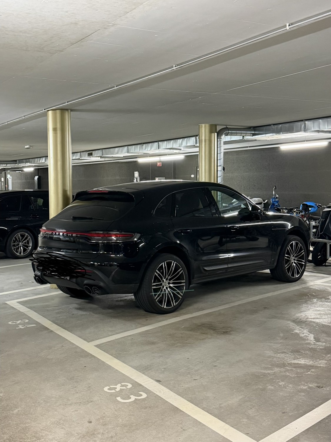Underground parking space Zurich West / Prime Tower – CHF 260.–/month