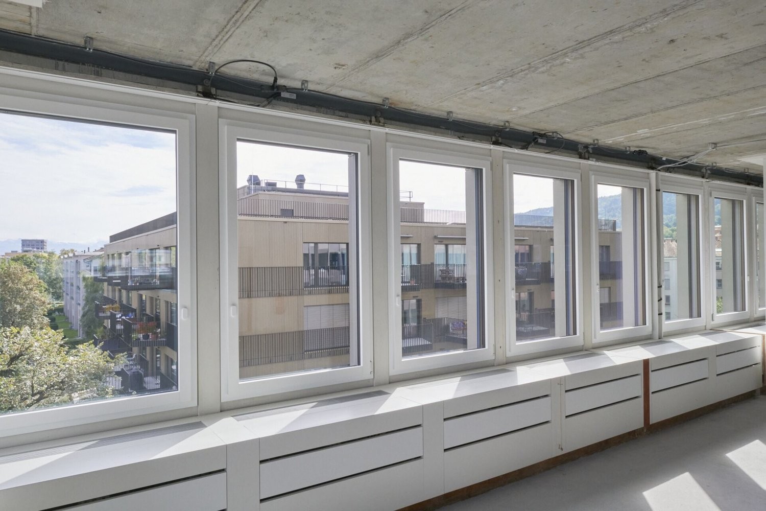 356m² office