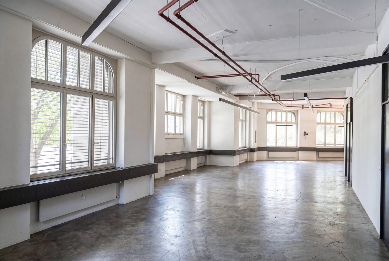 250m² bureau