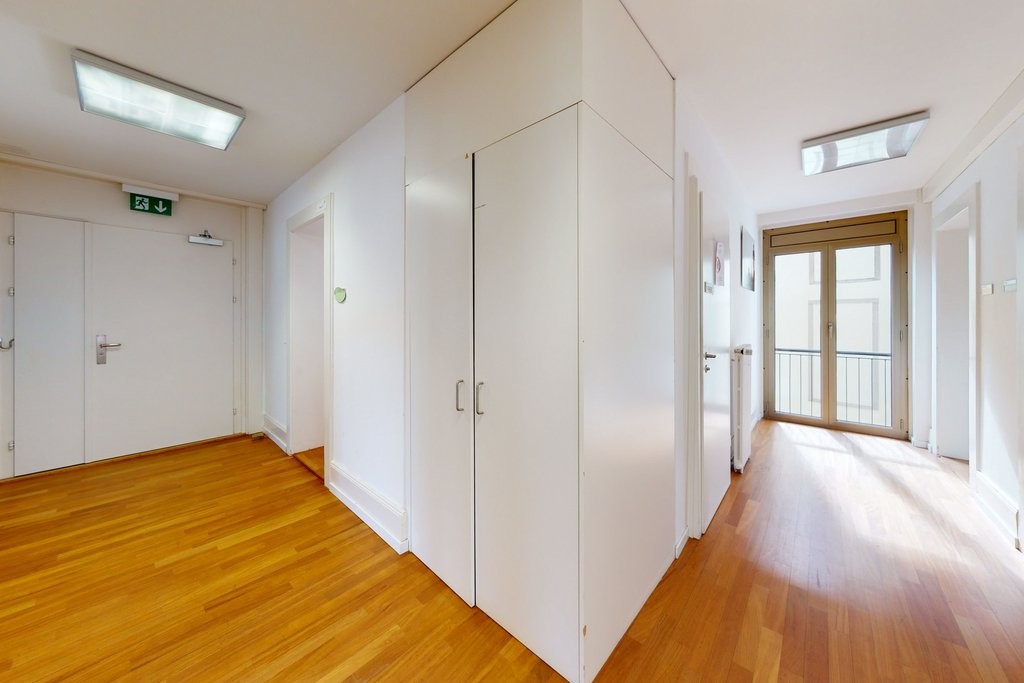 139m² bureau