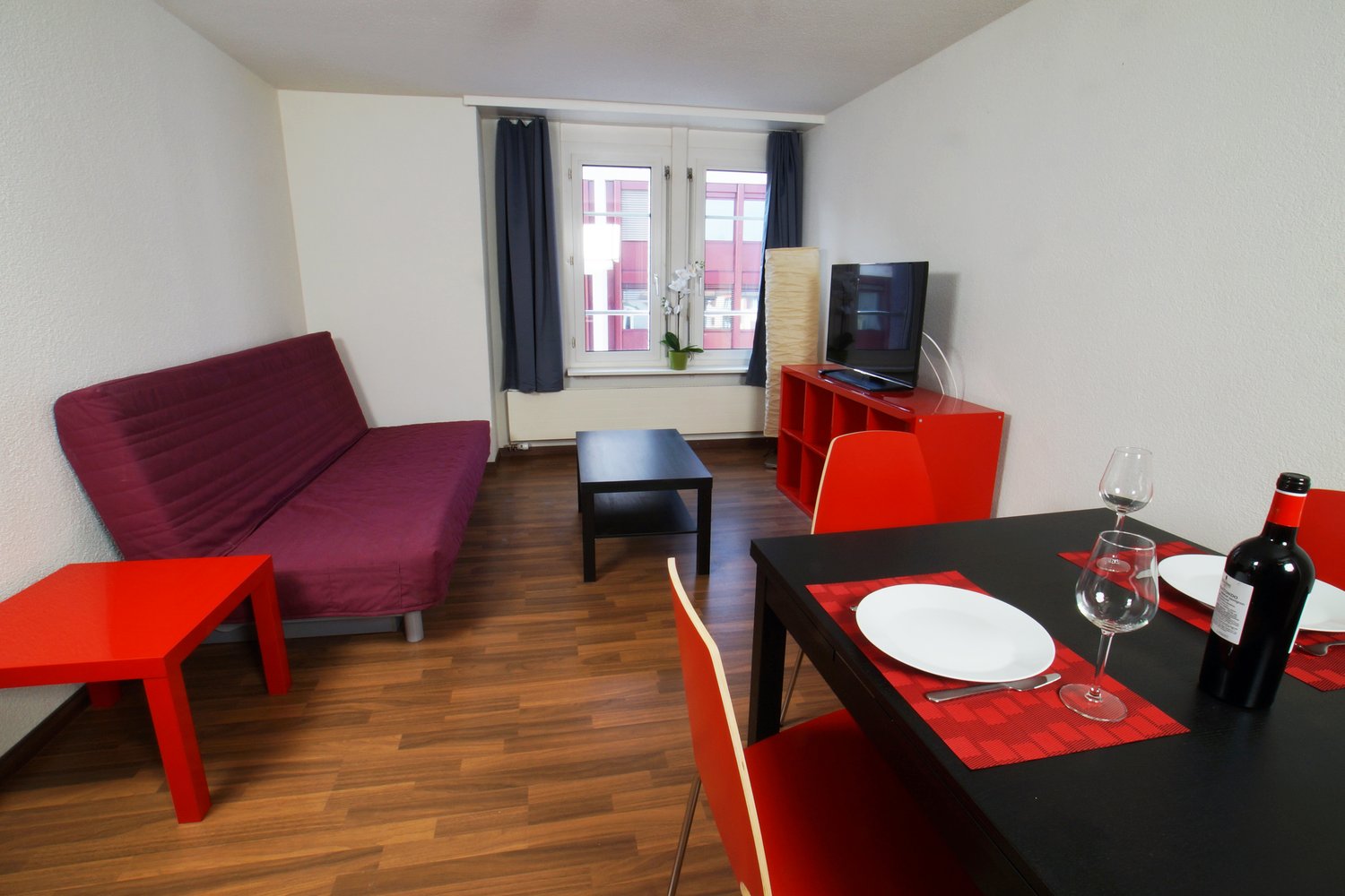2 rooms furnished flat, photo 1 of 10