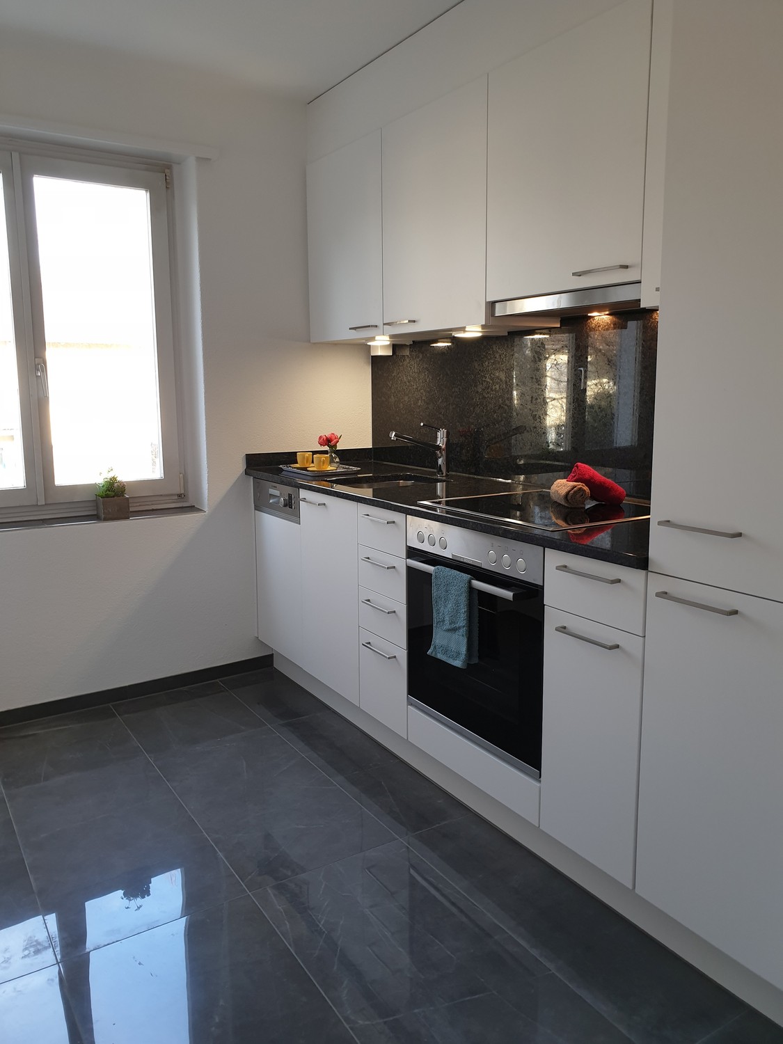 2 rooms apartment, photo 2 of 6