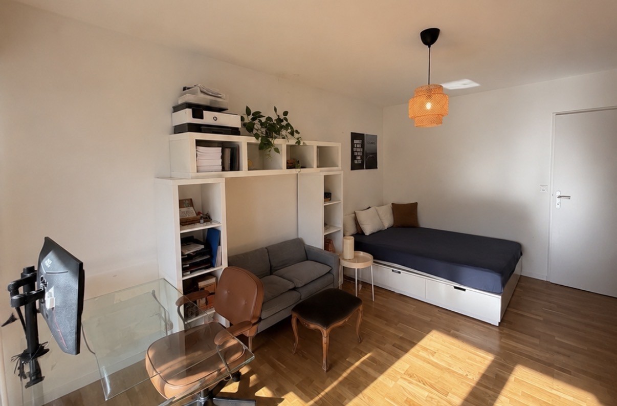Chambre dans un appartement partagé