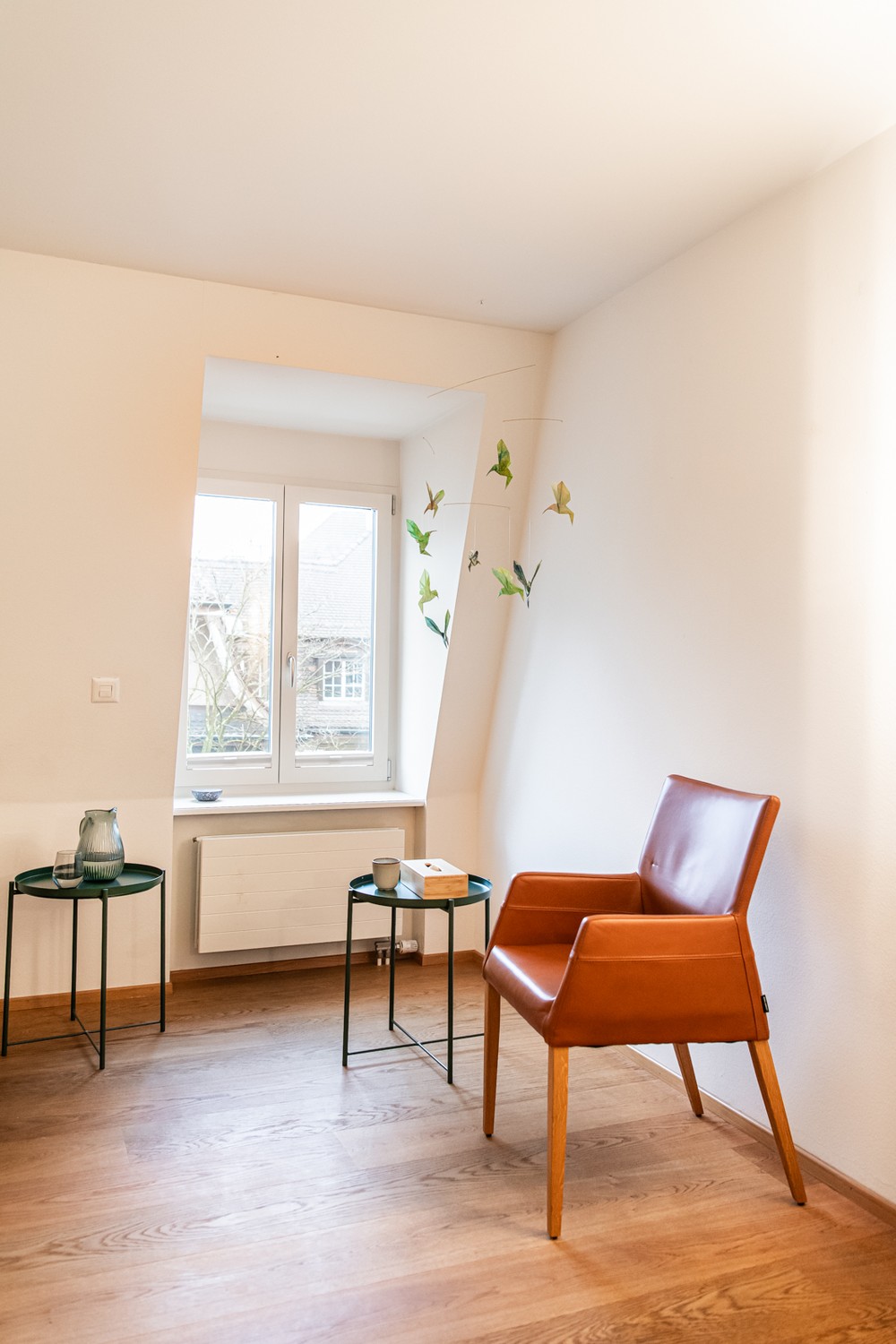 14m² commercial

Commercial premises available from August – Schaffhauserplatz, Zürich: Due to a short-term change of tenant, a practice room in the Yotree Yogastudio will become available at the beginning of August.

Location: Central at Schaffhauserplatz, good public transport connections
Usable a
