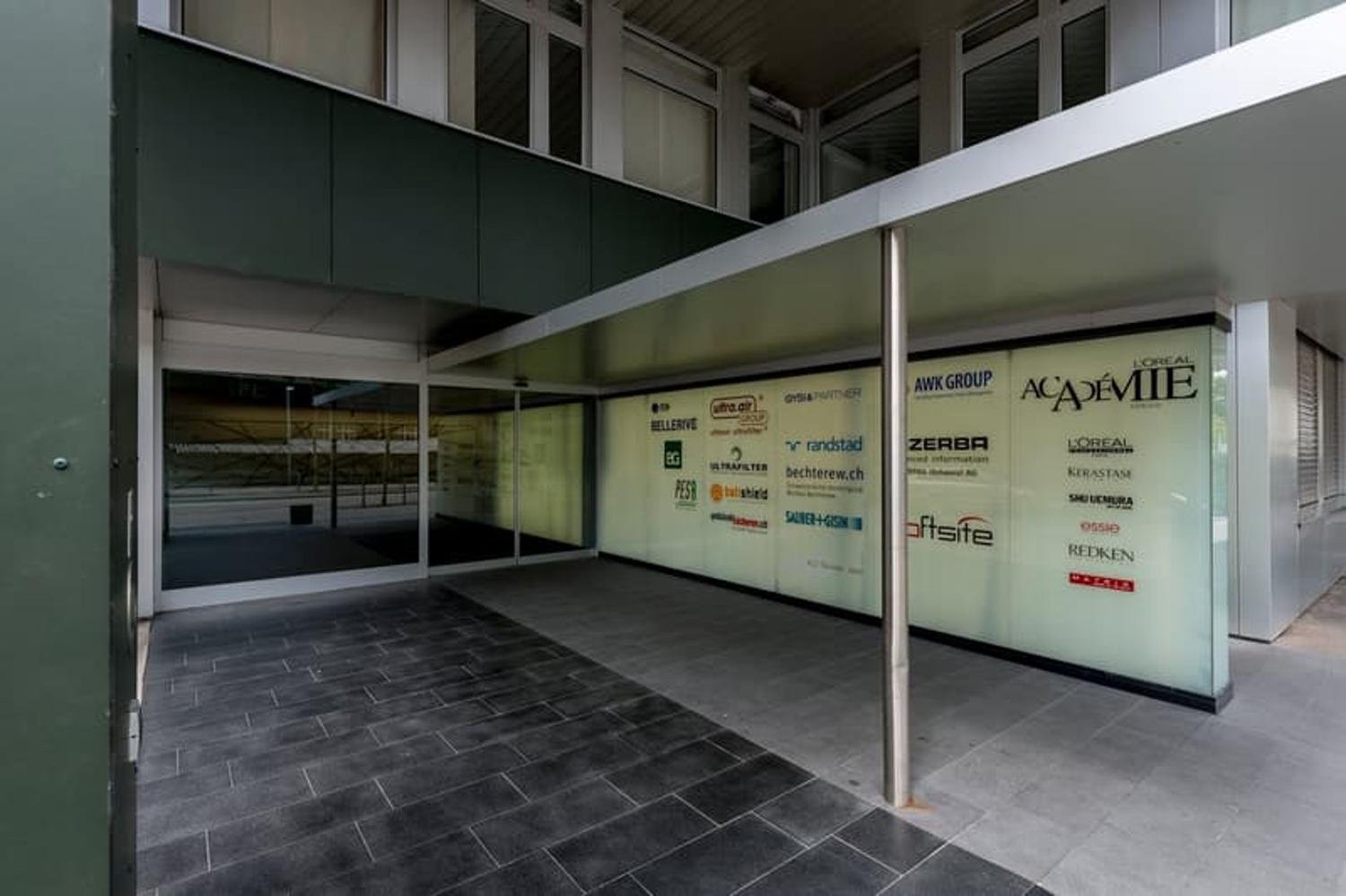 1100m² commercial