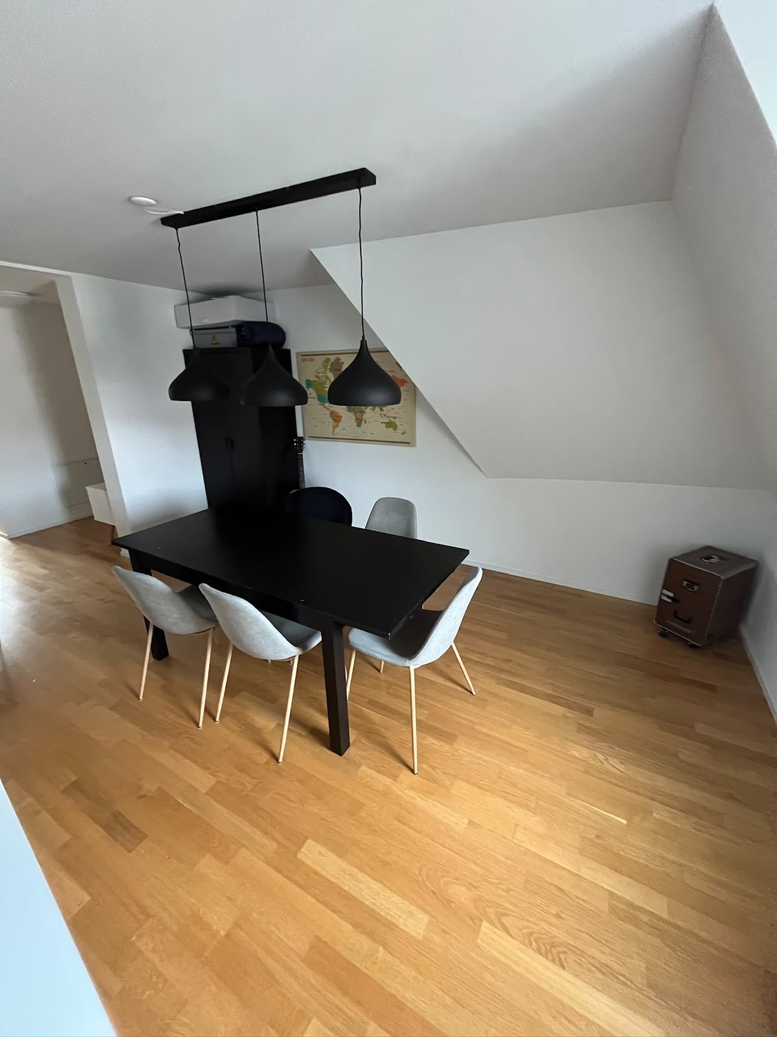 5 rooms apartment, photo 1 of 10