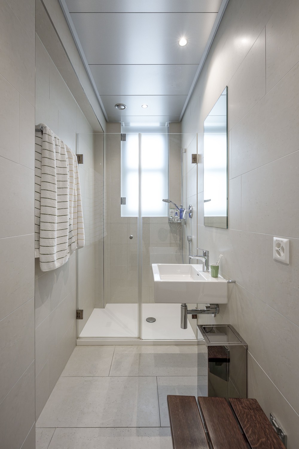 440m² office