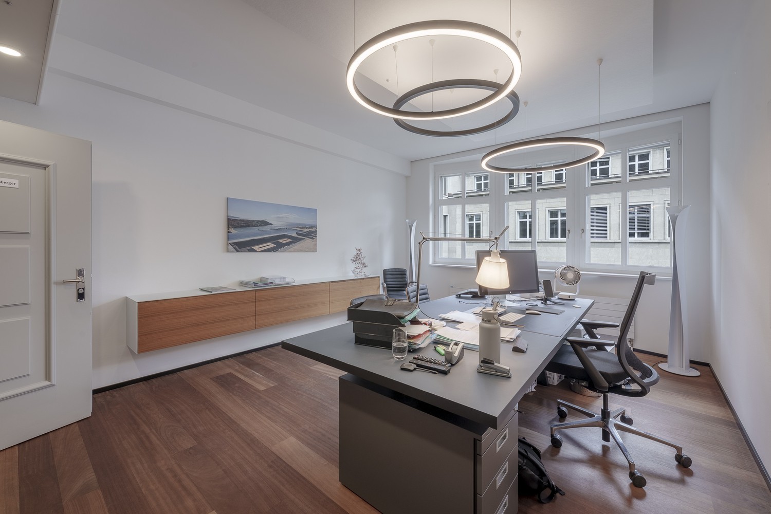 440m² office