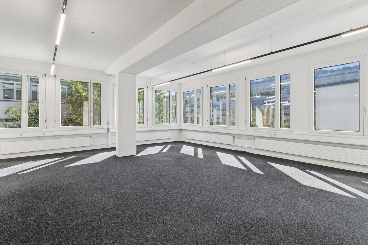 872m² commercial