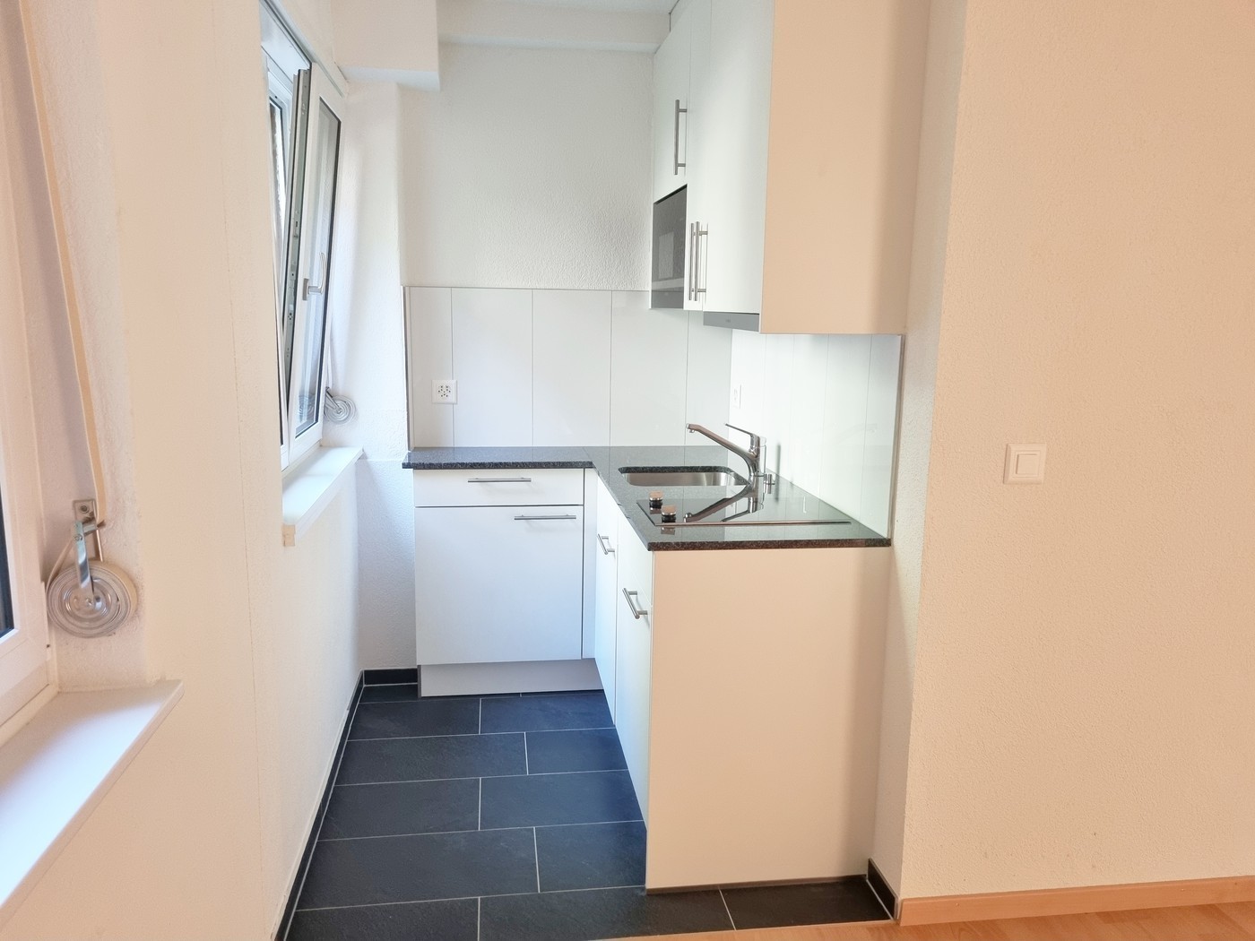 2 rooms single house