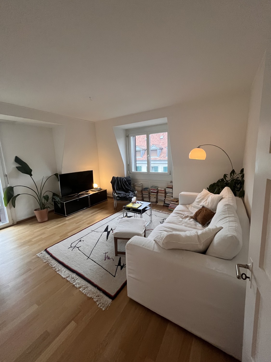 2 rooms apartment, photo 2 of 6