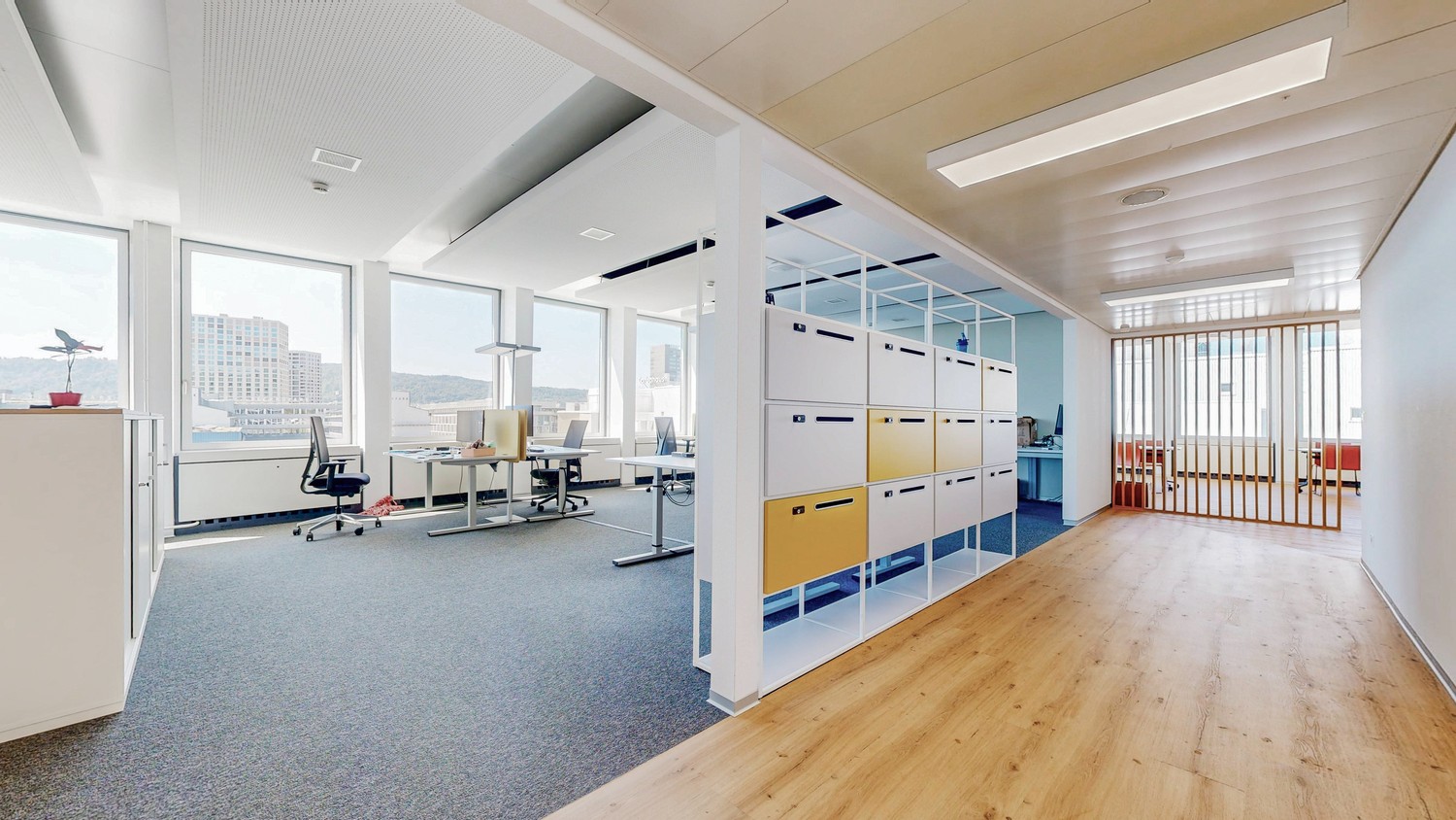 2140m² office
