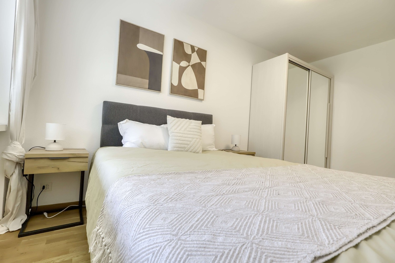 1 room single room