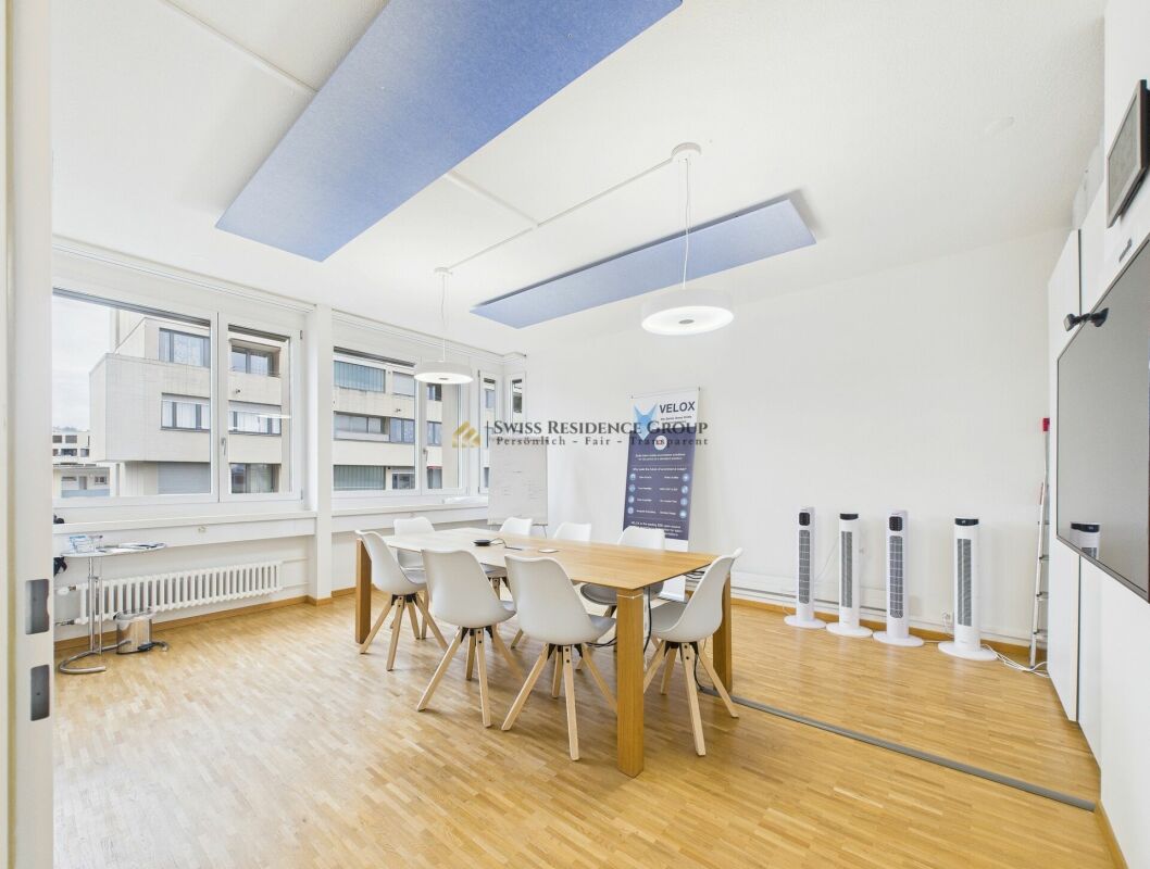 178m² office