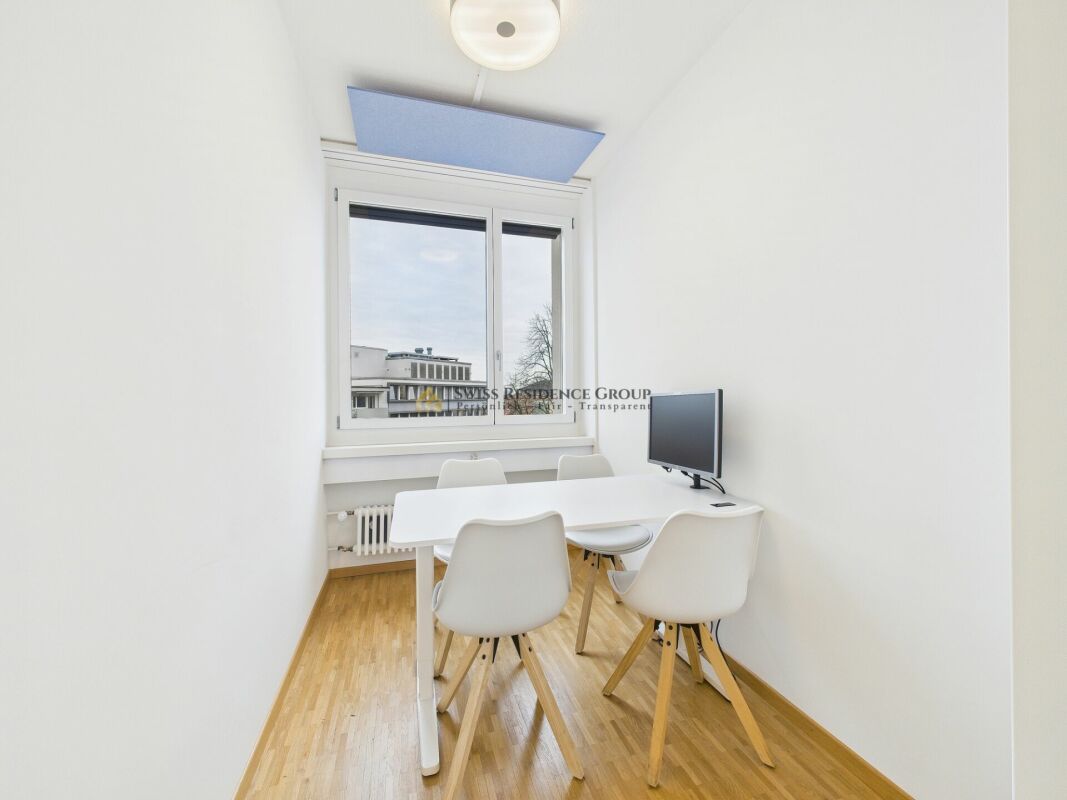 178m² office