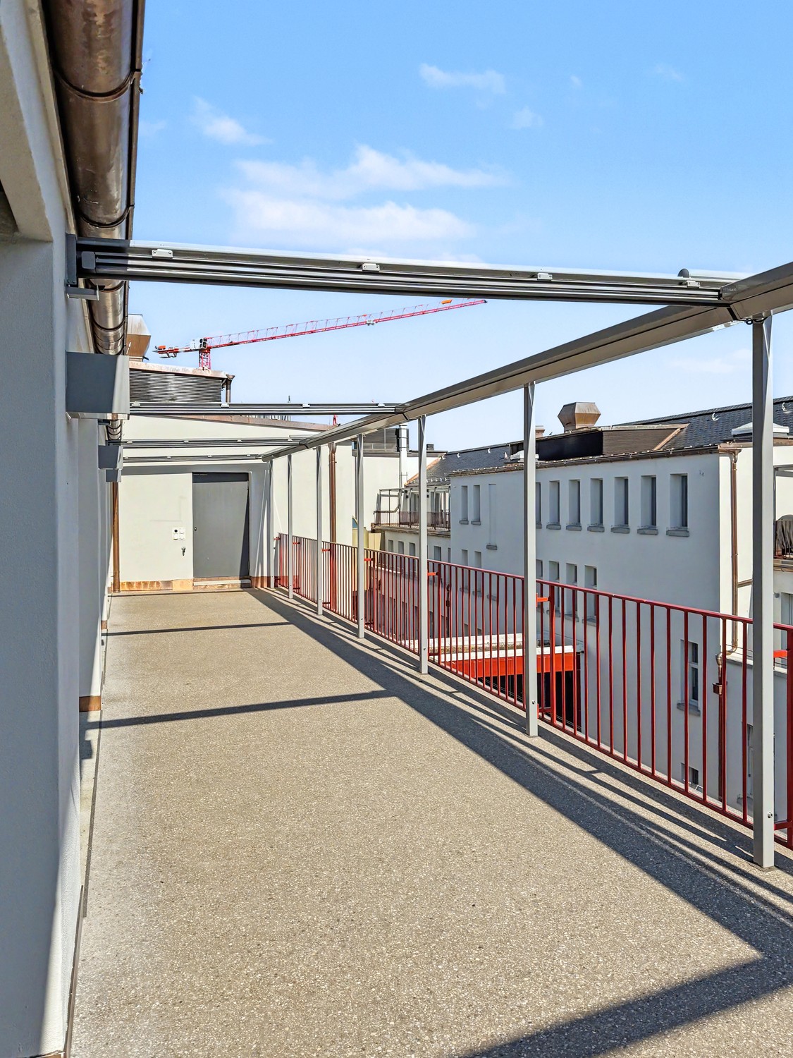 186m² office
