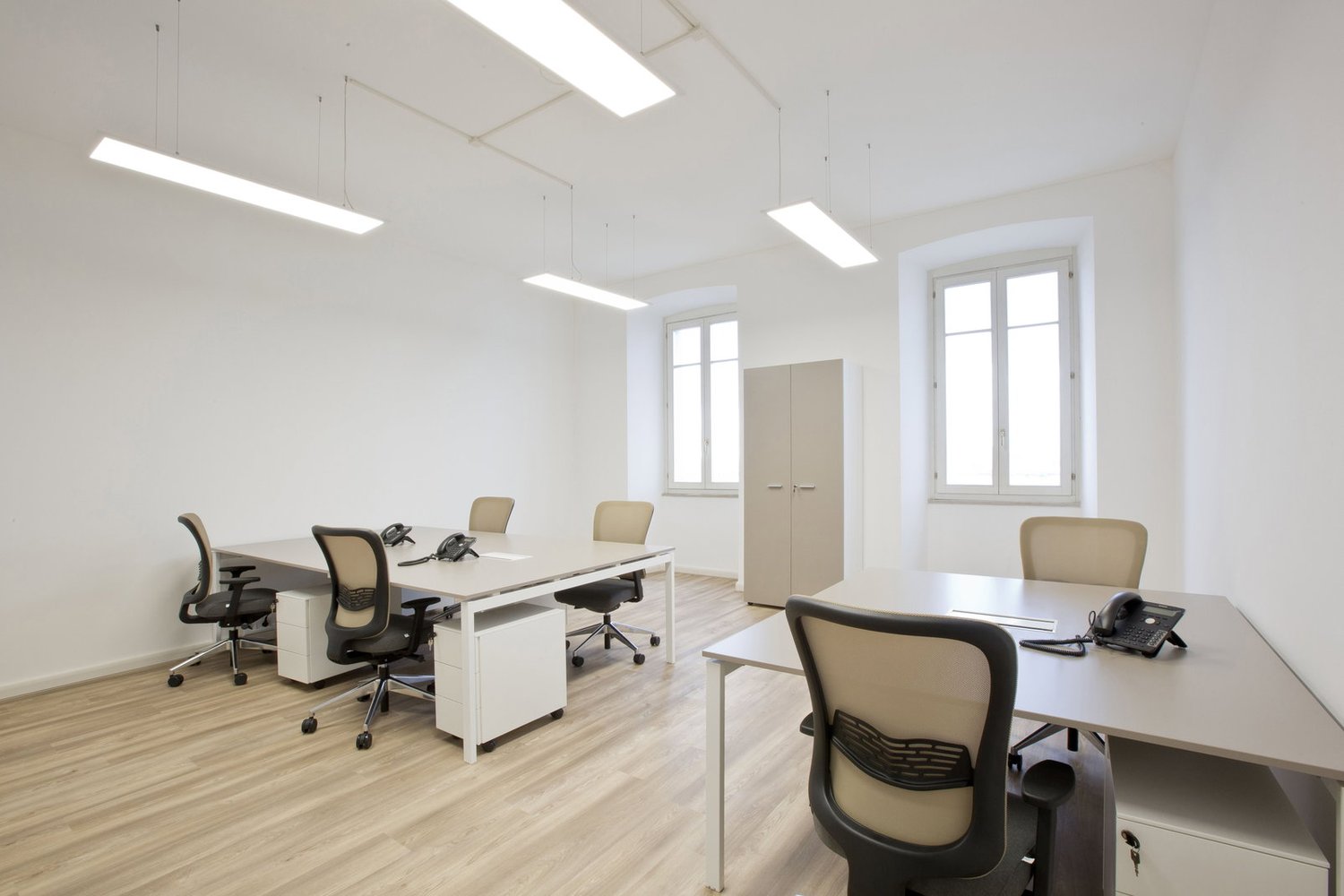 150m² office