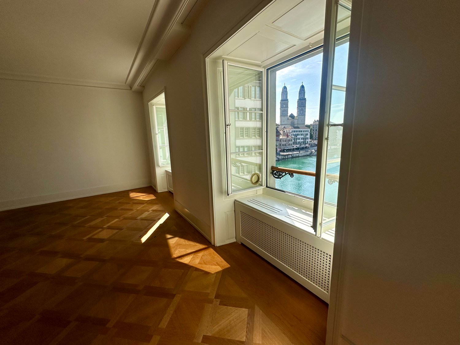 140m² office