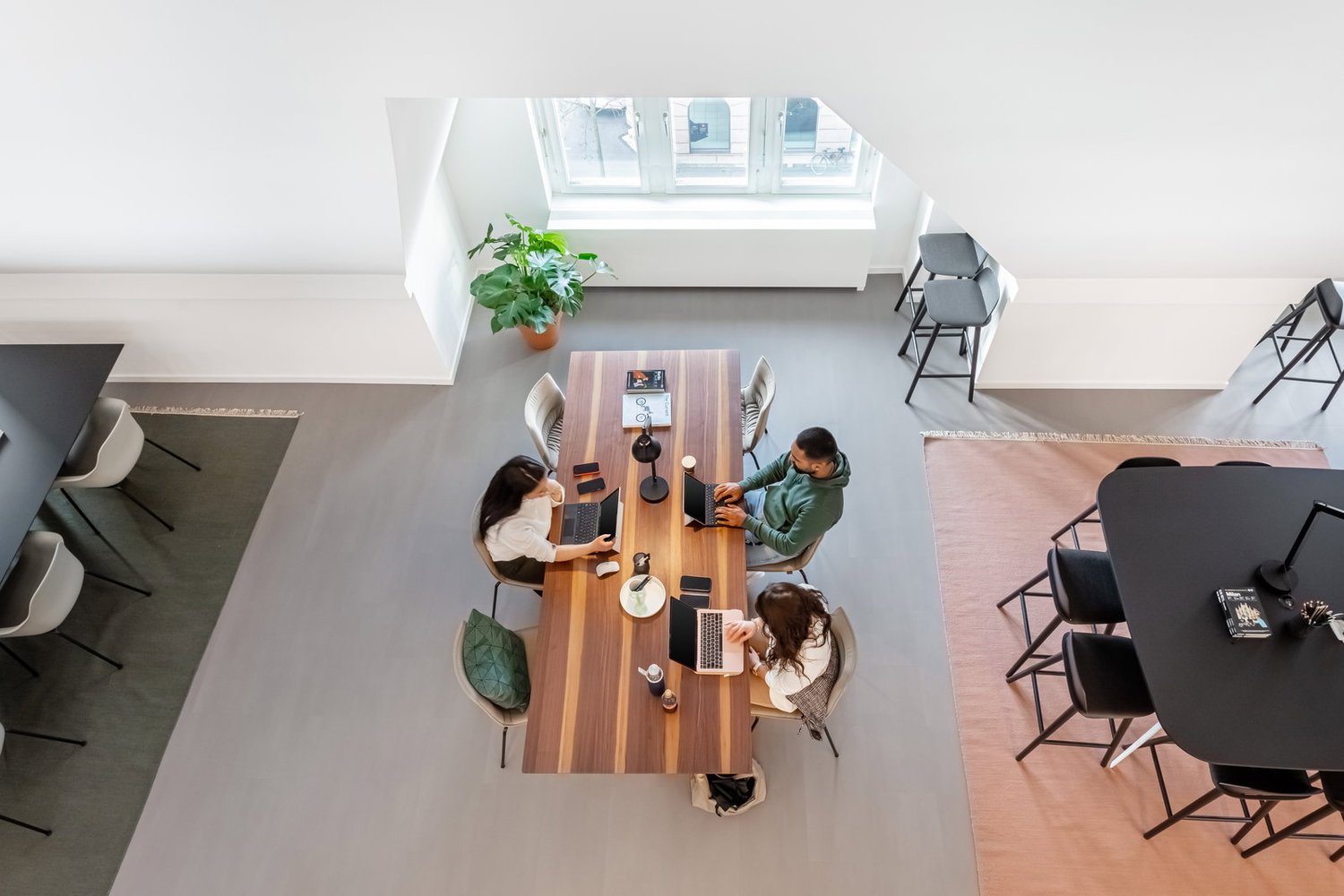150m² office