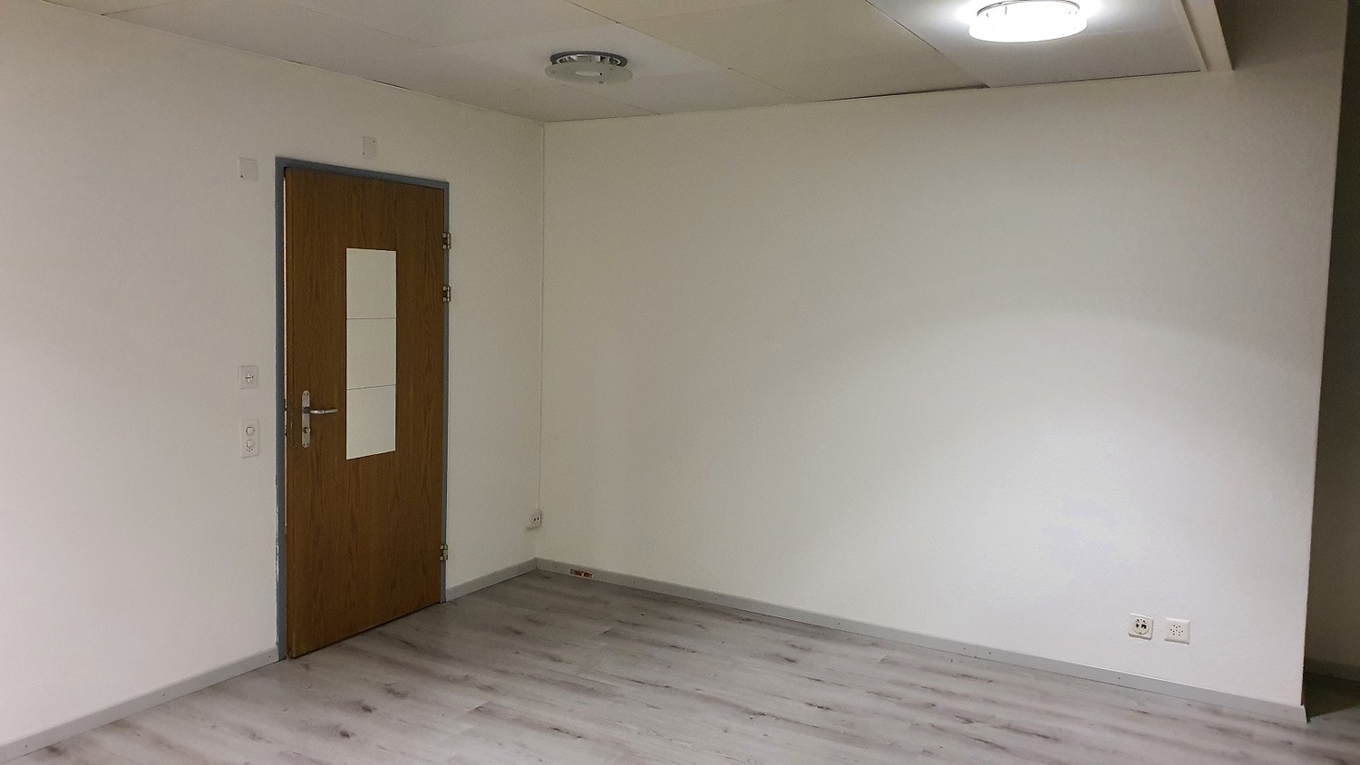 25m² office