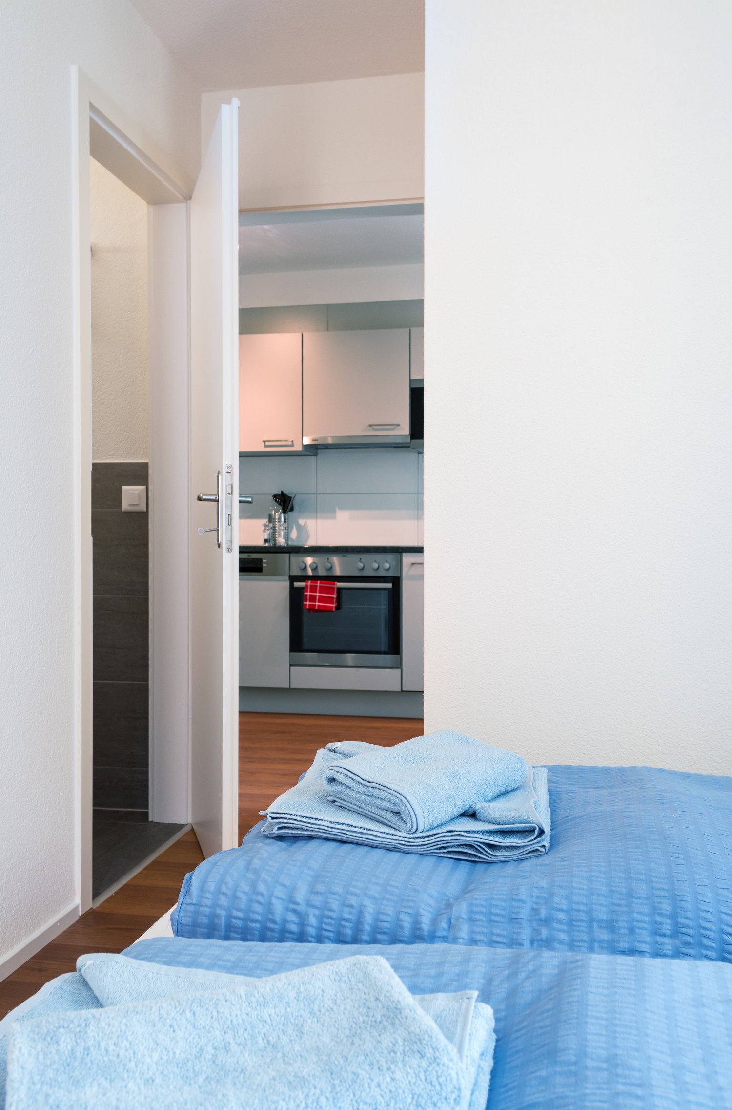 2 rooms furnished flat, photo 3 of 9