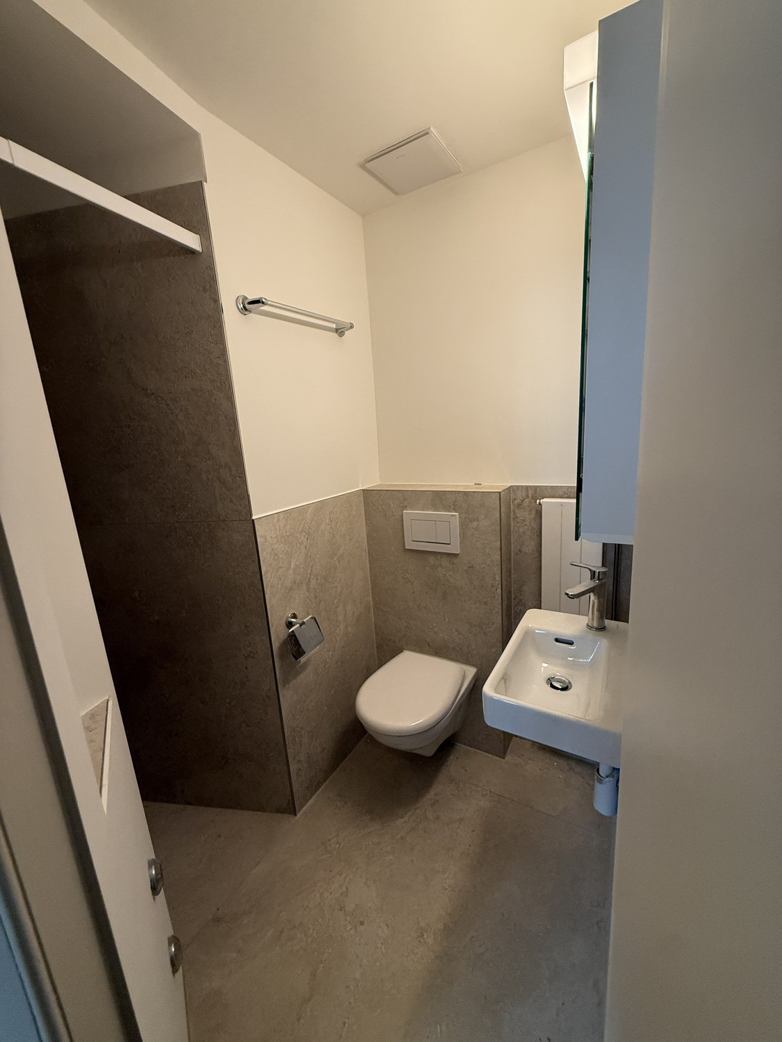 2 room apartment, photo 3 of 3