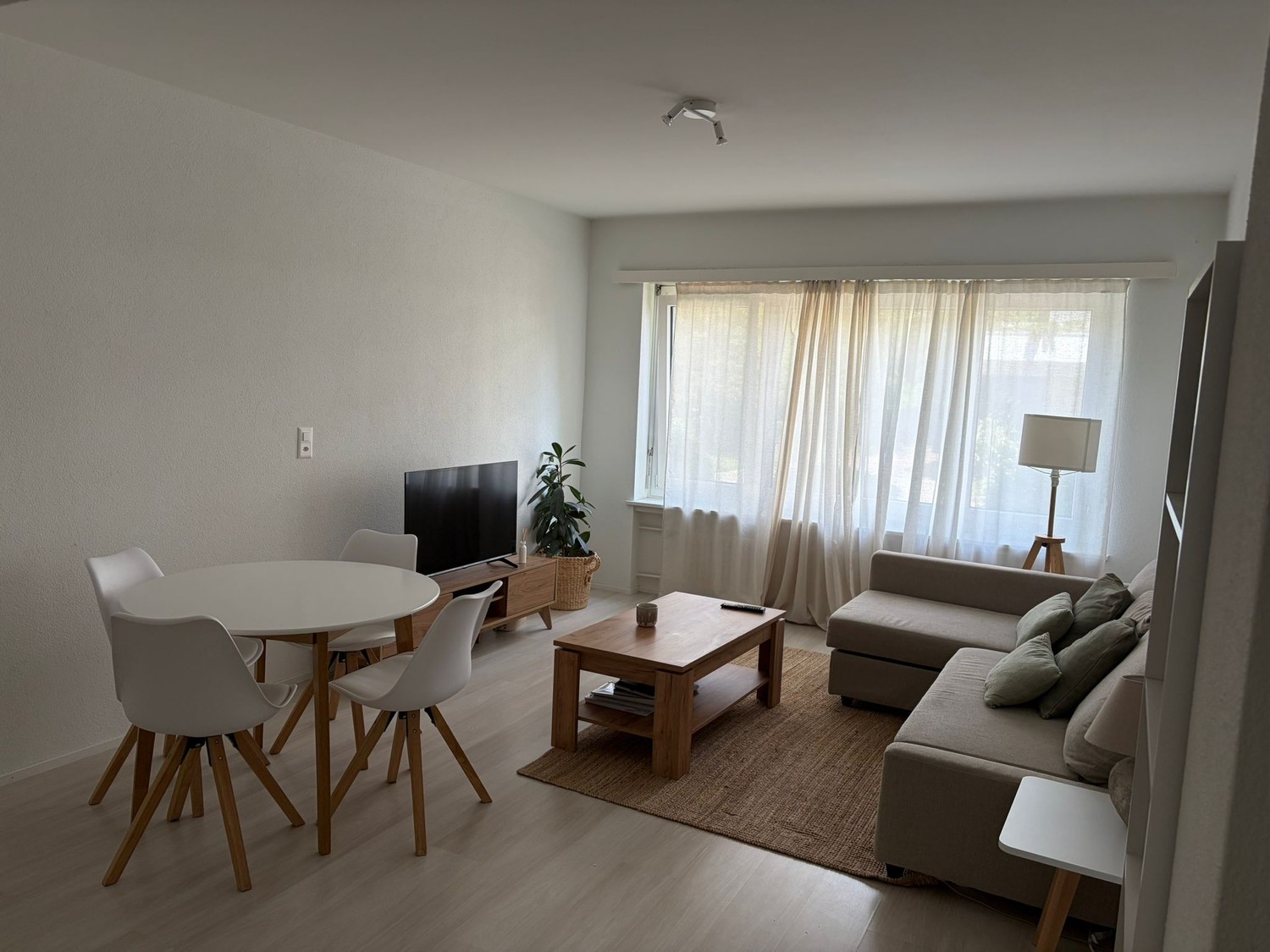 2 ½ rooms apartment