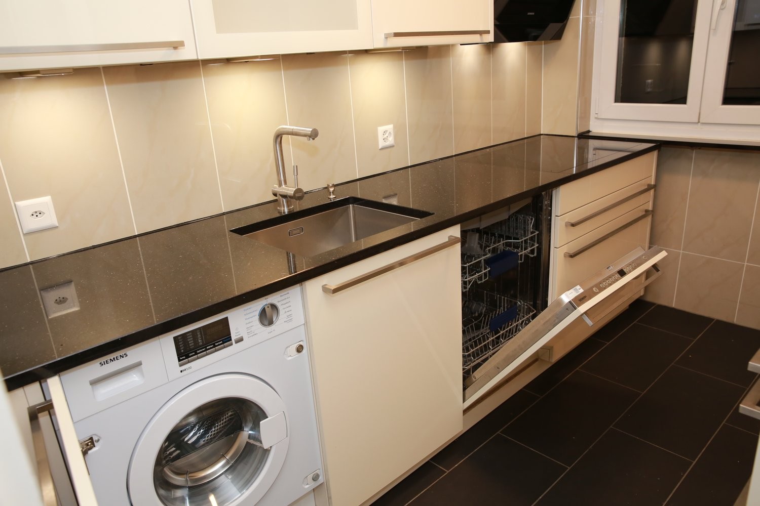 4 rooms furnished flat