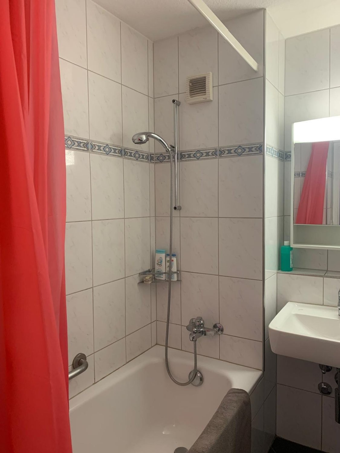 4 rooms furnished flat