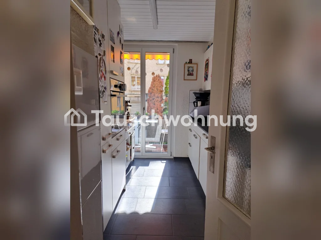 Superbe appartement de 3,5 pièces dans un quartier très calme et magnifique. Rénové avec lave-vaisselle. Famille sympathique en tant que gestionnaires, voisins géniaux.   
  
En plus :   
Jardin et buanderie à usage collectif.