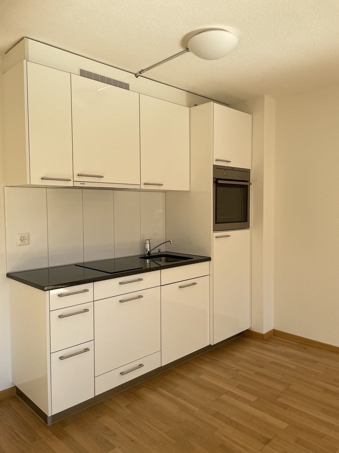1 room apartment, photo 3 of 6