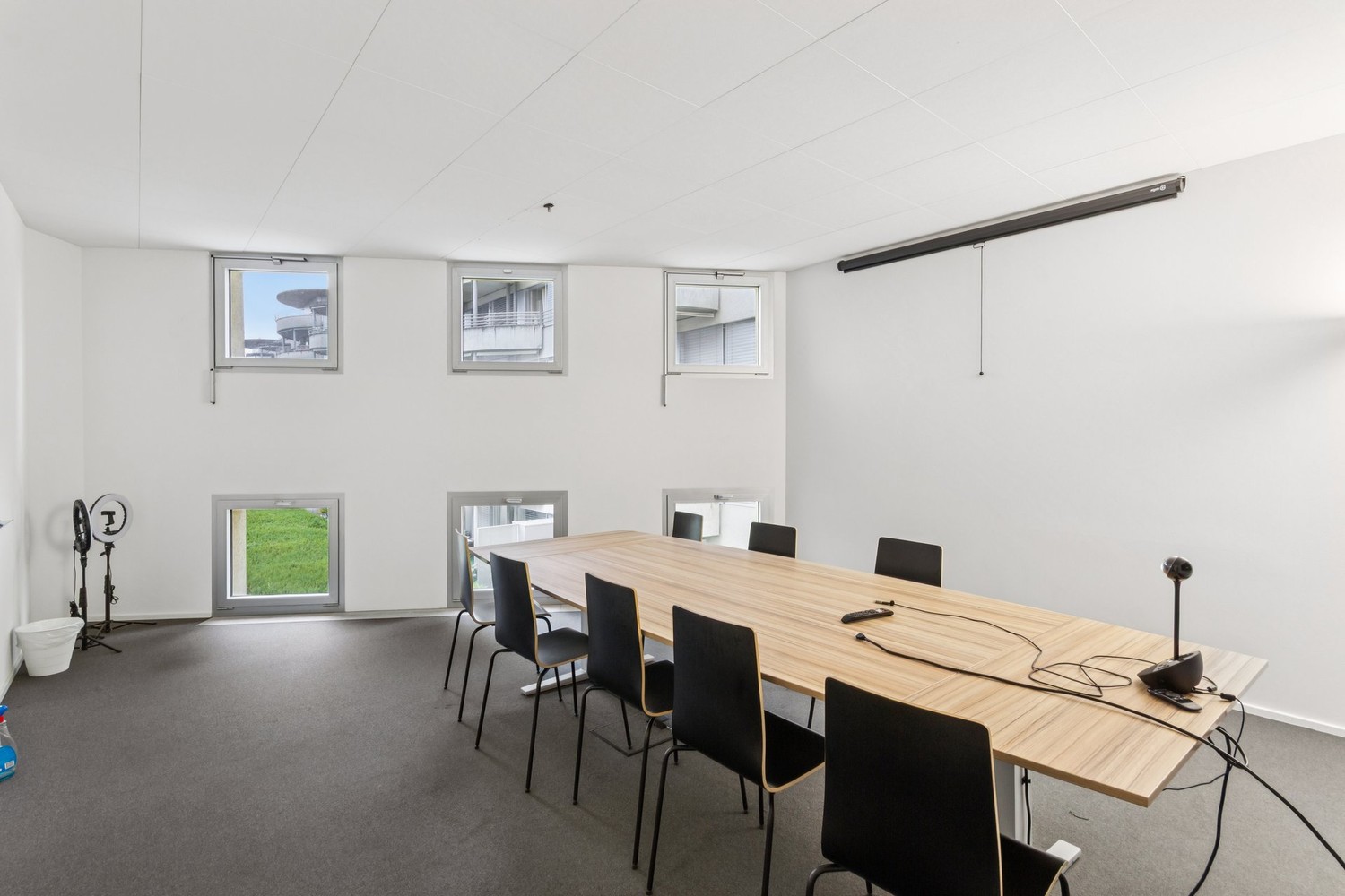 451m² office