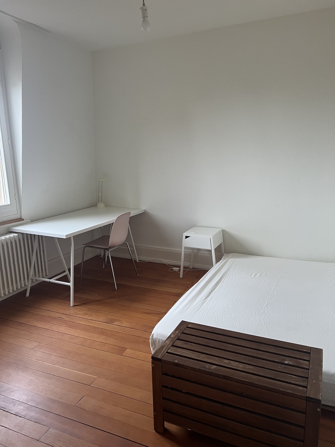 Chambre dans un appartement partagé