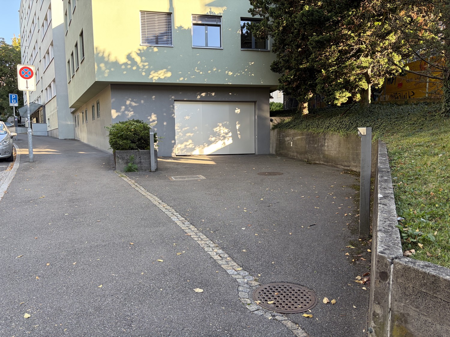 Open slot, photo 3 of 3