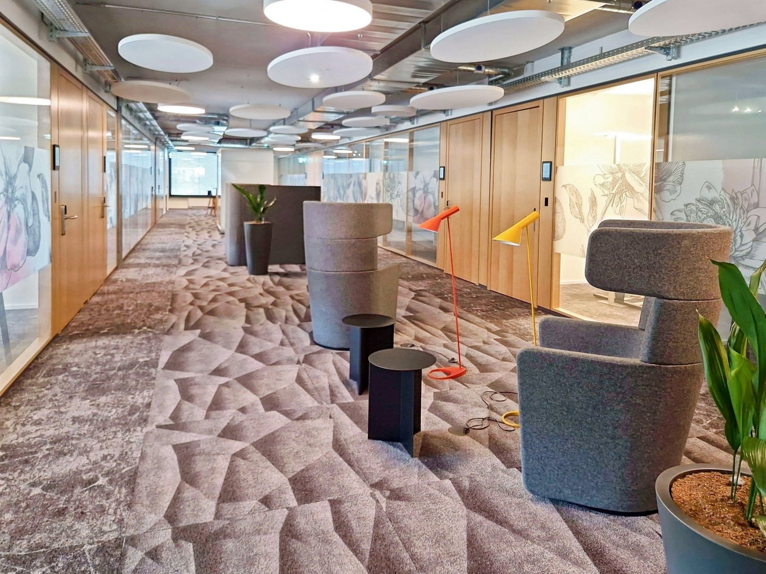 175m² office