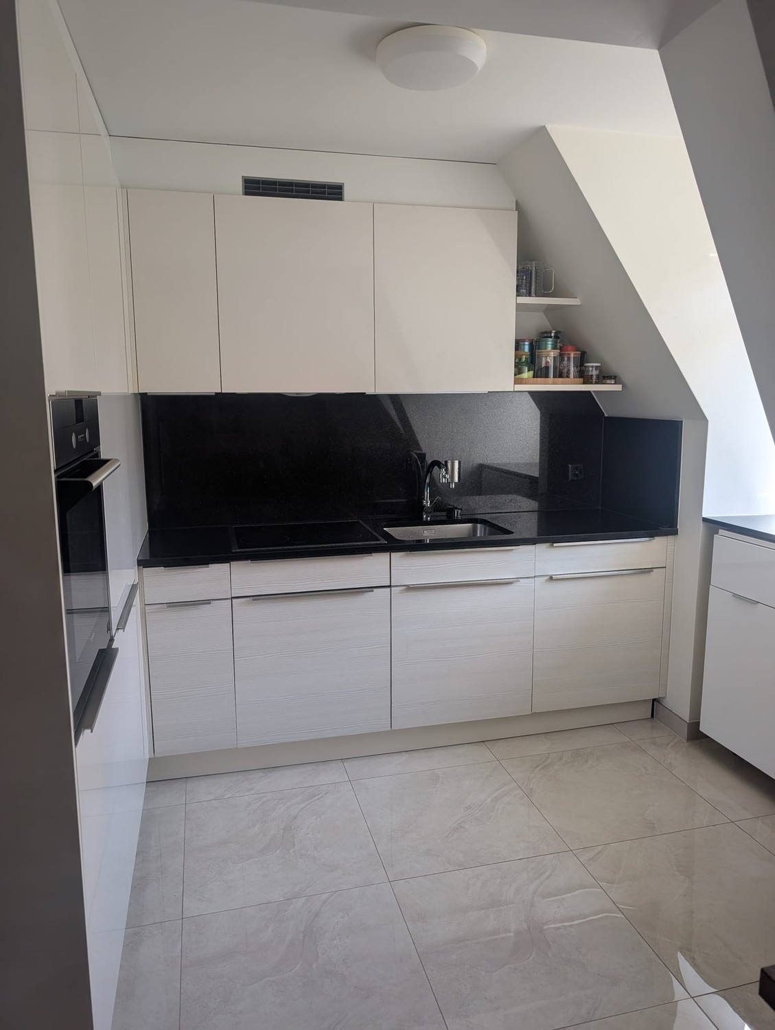 4 ½ rooms apartment, photo 1 of 6