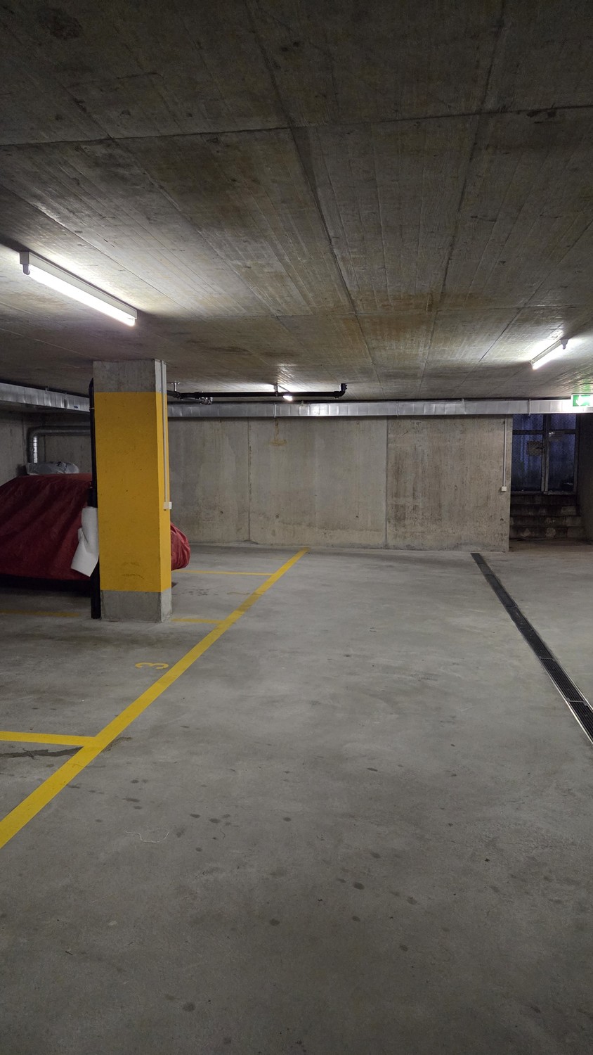 Open slot, photo 1 of 3