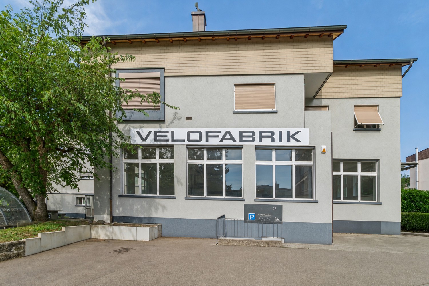 441m² commercial