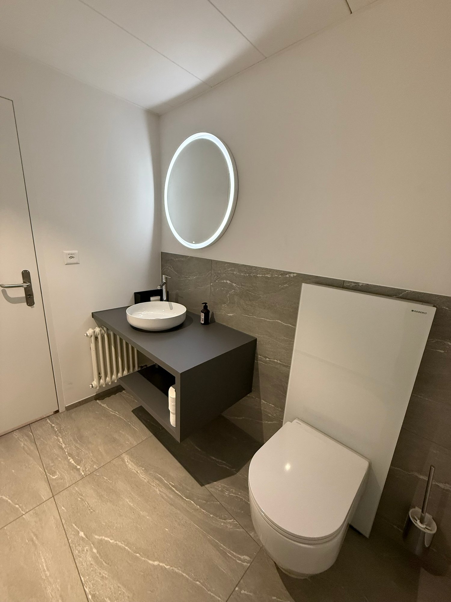 80m² bureau