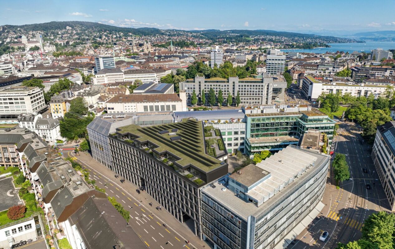 1300m² office