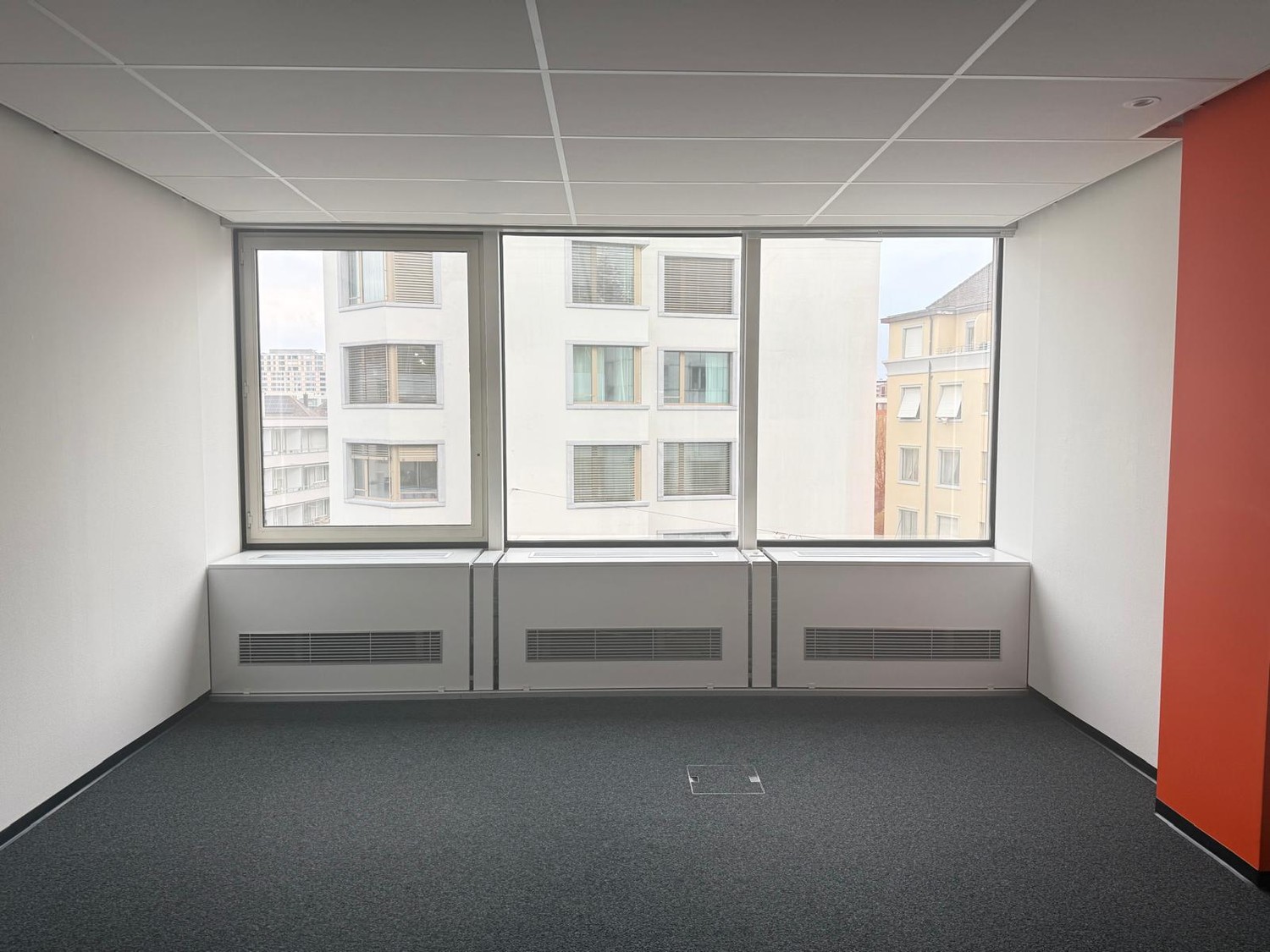 25-25m² office