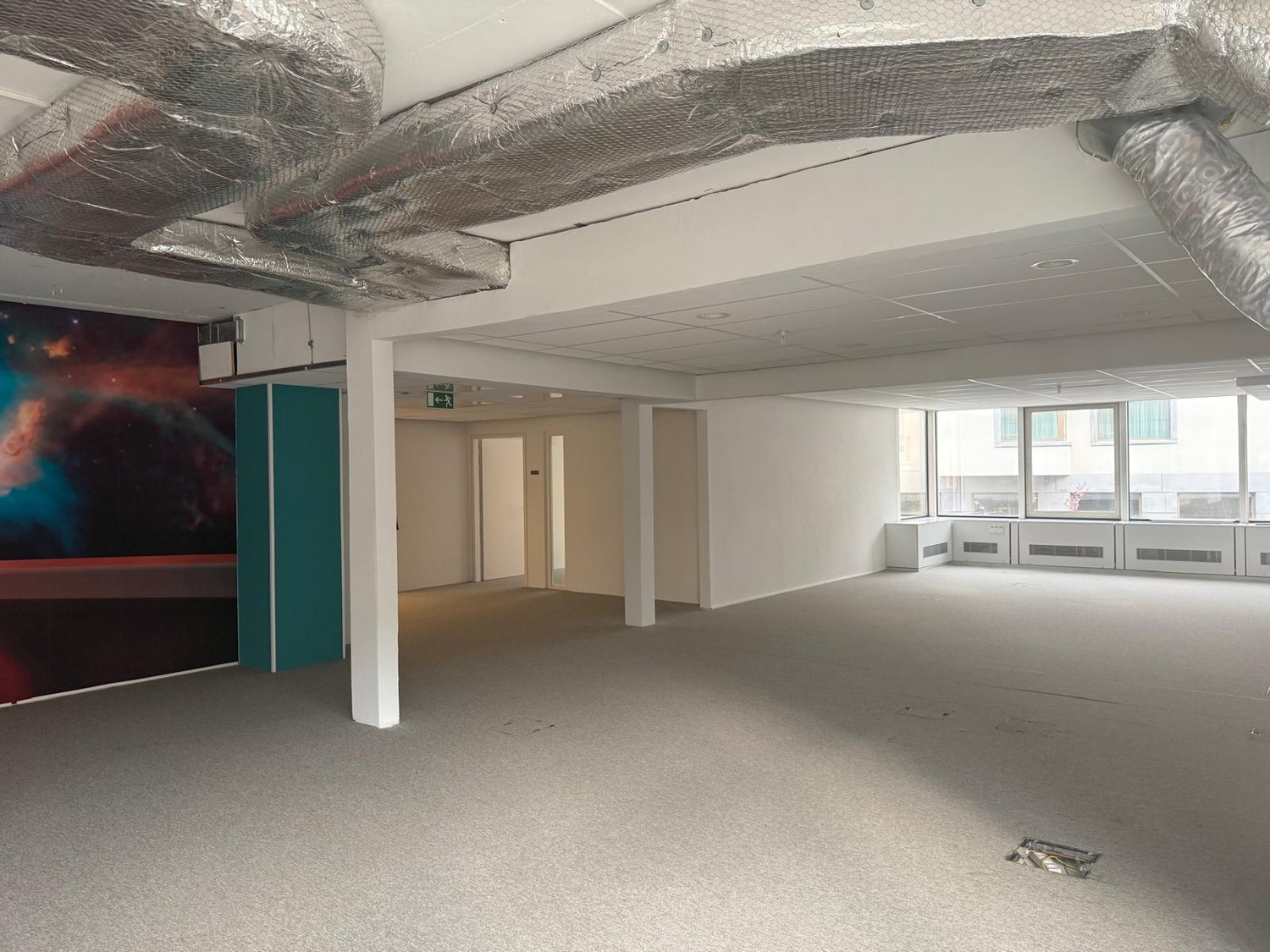25-25m² office