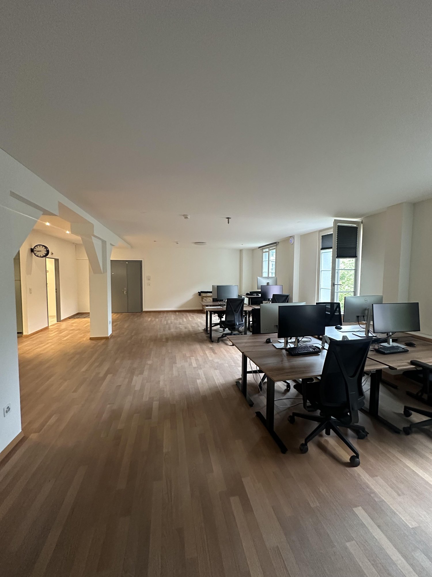 150m² office